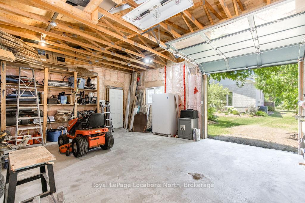 Photo 4 of 221 Jane Street, Clearview, Stayner — HOMEH