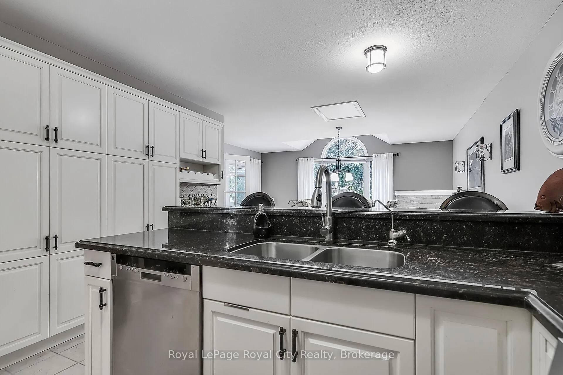 Photo 10 of Unit 34, 1550 Gordon Street, Guelph, Pineridge/Westminster Woods — HOMEH