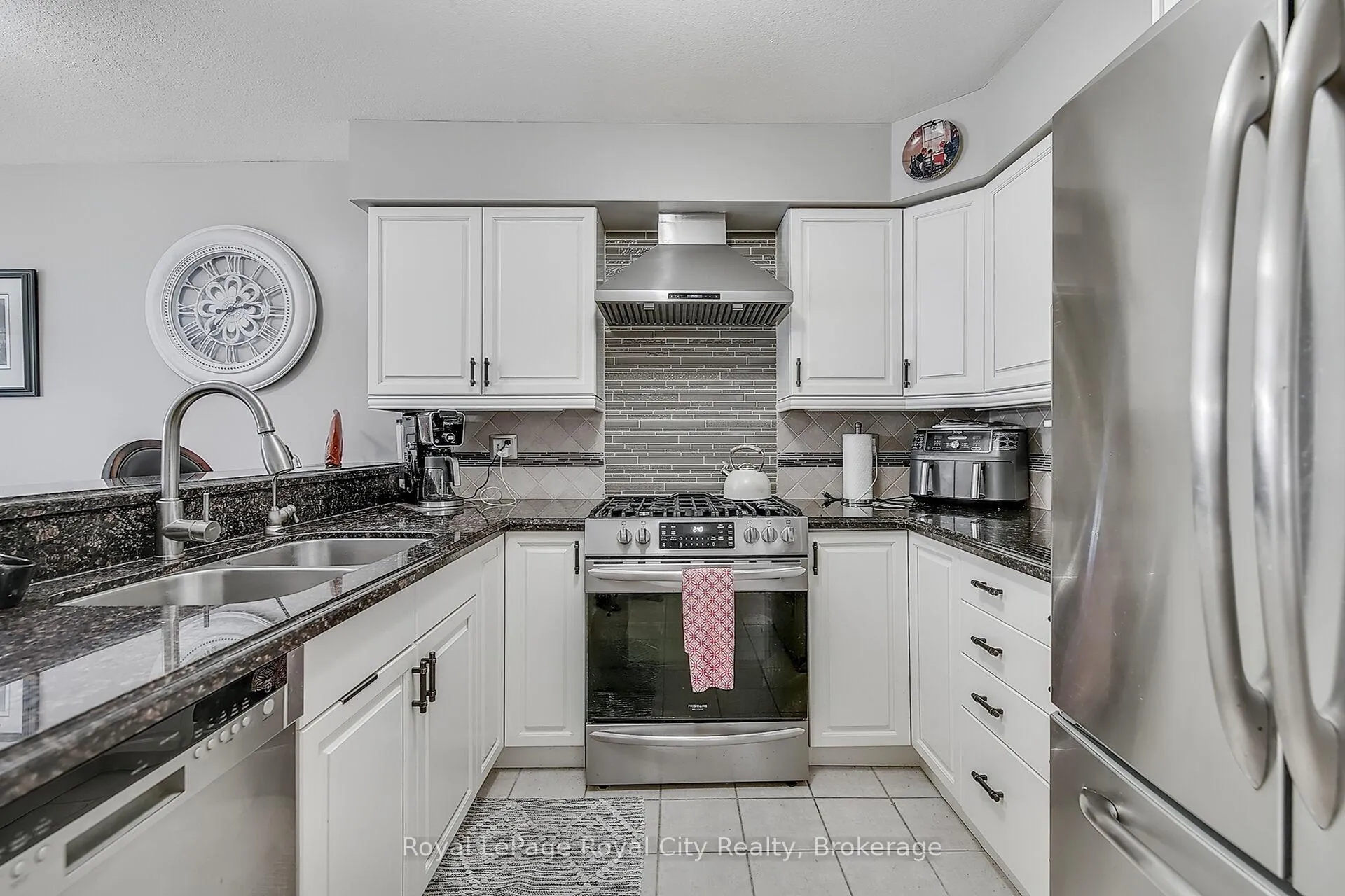 Photo 12 of Unit 34, 1550 Gordon Street, Guelph, Pineridge/Westminster Woods — HOMEH