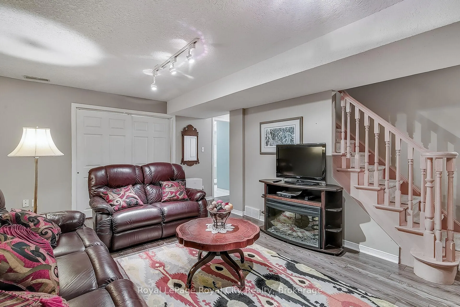 Photo 35 of Unit 34, 1550 Gordon Street, Guelph, Pineridge/Westminster Woods — HOMEH
