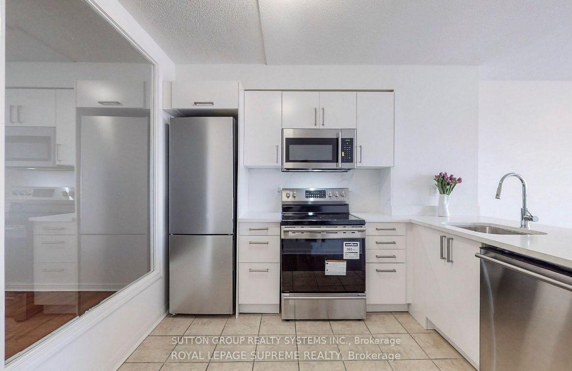 Photo 5 of Unit 912, 1600 Keele Street, Toronto, Keelesdale-Eglinton West — HOMEH