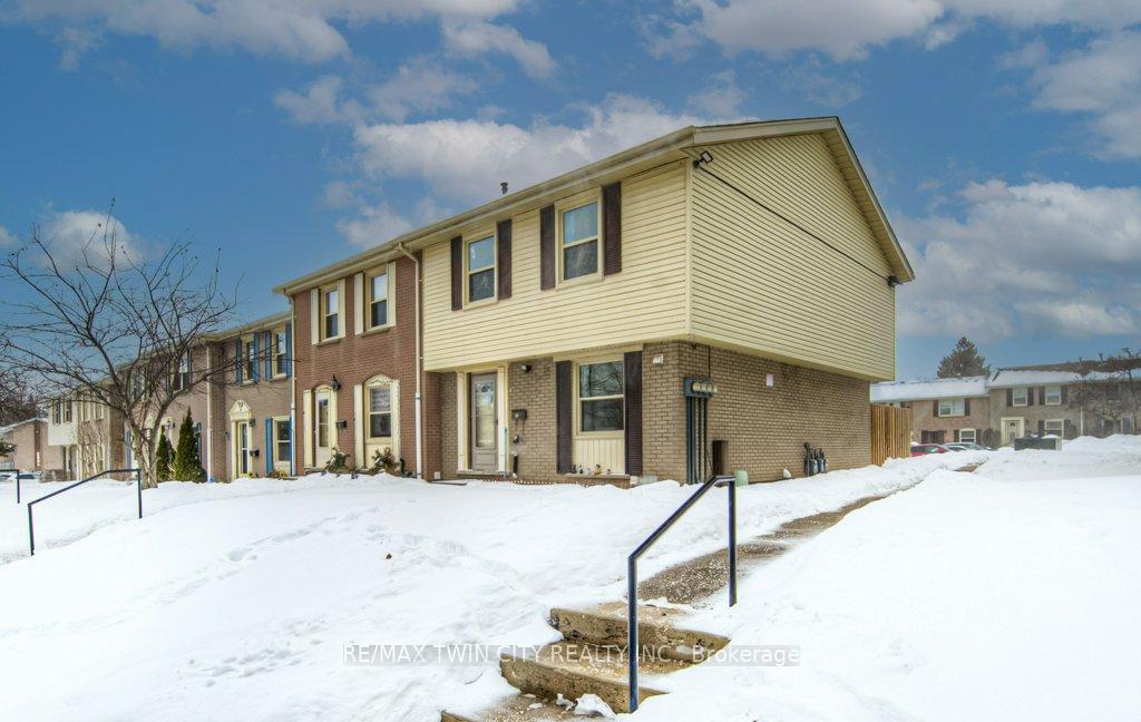 Photo 1 of Unit 7, 52 Montcalm Drive, Kitchener — HOMEH