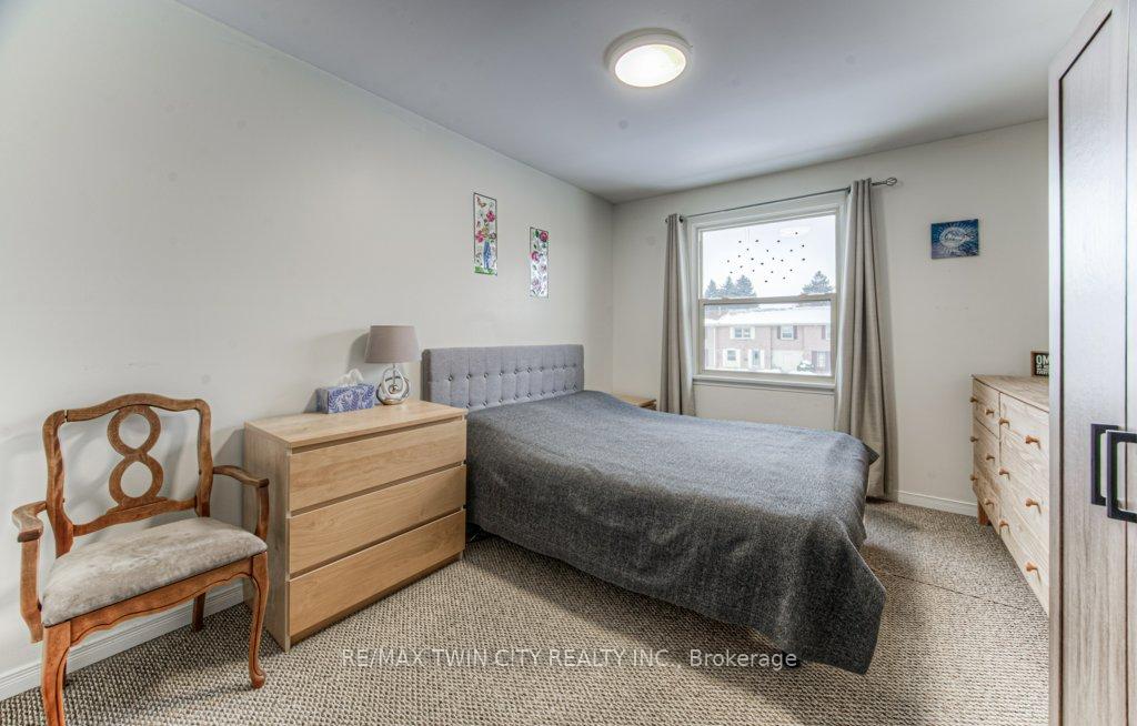 Photo 9 of Unit 7, 52 Montcalm Drive, Kitchener — HOMEH