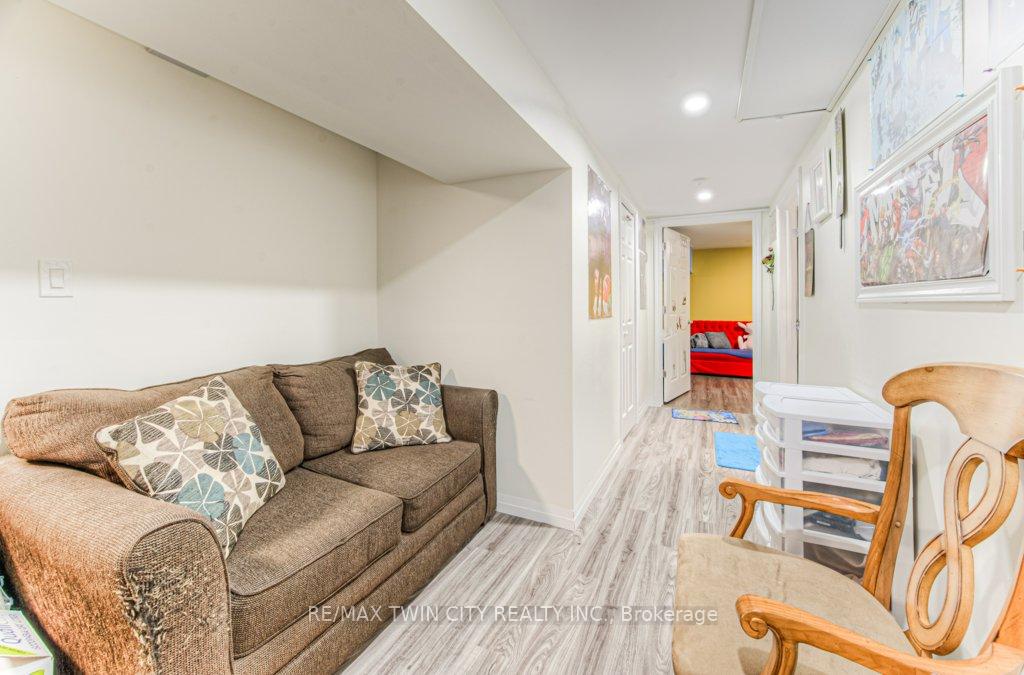 Photo 14 of Unit 7, 52 Montcalm Drive, Kitchener — HOMEH