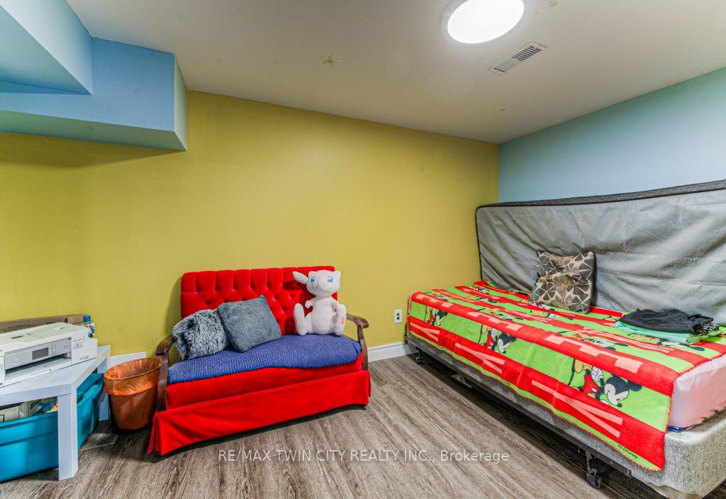 Photo 17 of Unit 7, 52 Montcalm Drive, Kitchener — HOMEH