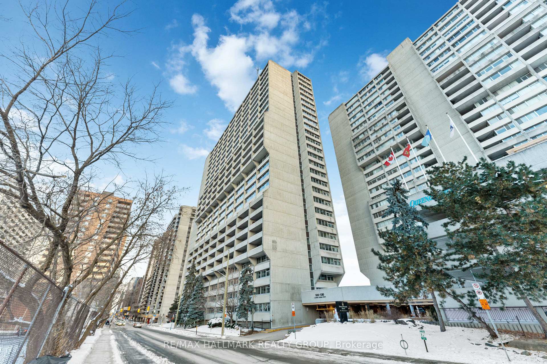 Front of Unit 2308, 500 Laurier Avenue W