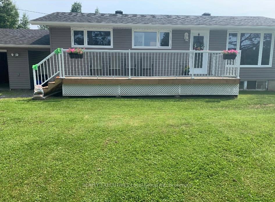 Photo 2 of 843 River Road, Chisholm — HOMEH