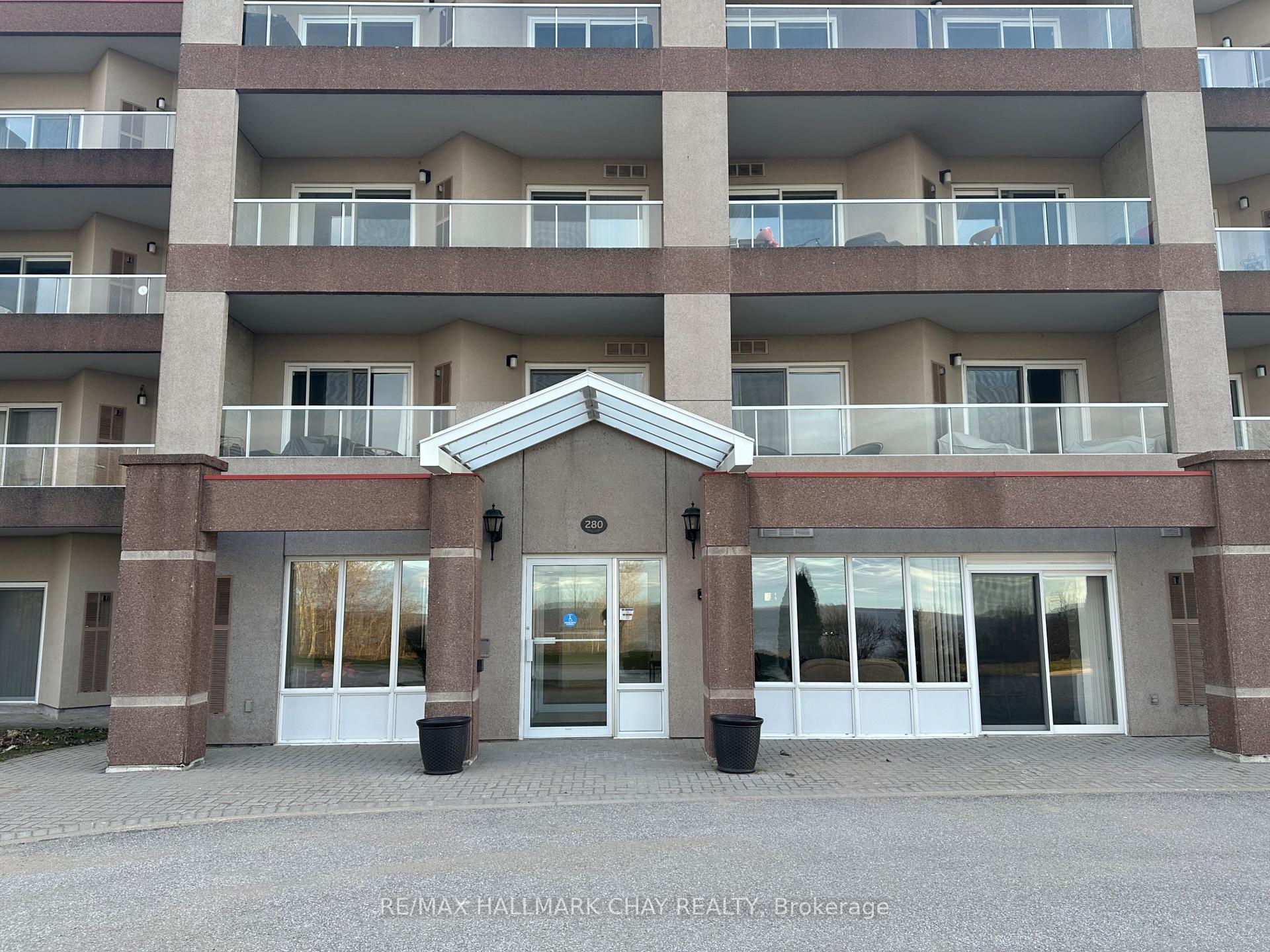 Front of Unit 403-PH3, 280 Aberdeen Boulevard