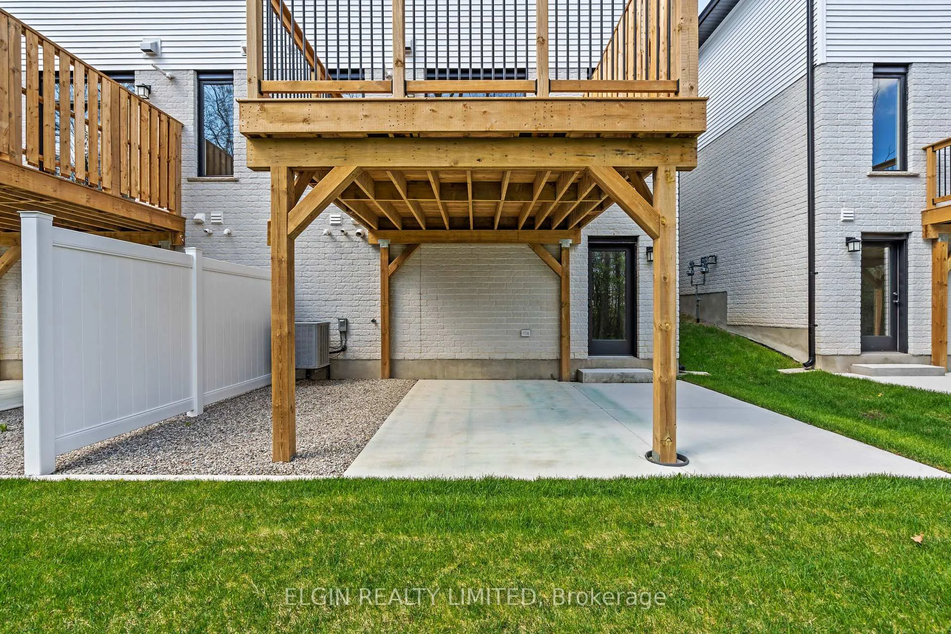 Photo 40 of 27-49 Royal Dornoch Drive, St. Thomas — HOMEH