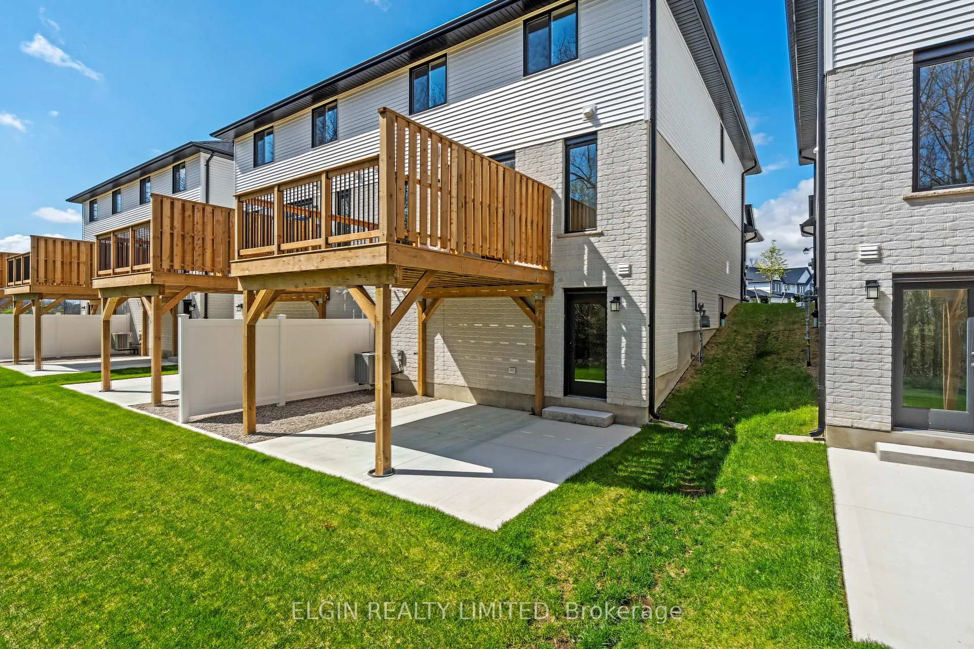 Photo 41 of 27-49 Royal Dornoch Drive, St. Thomas — HOMEH