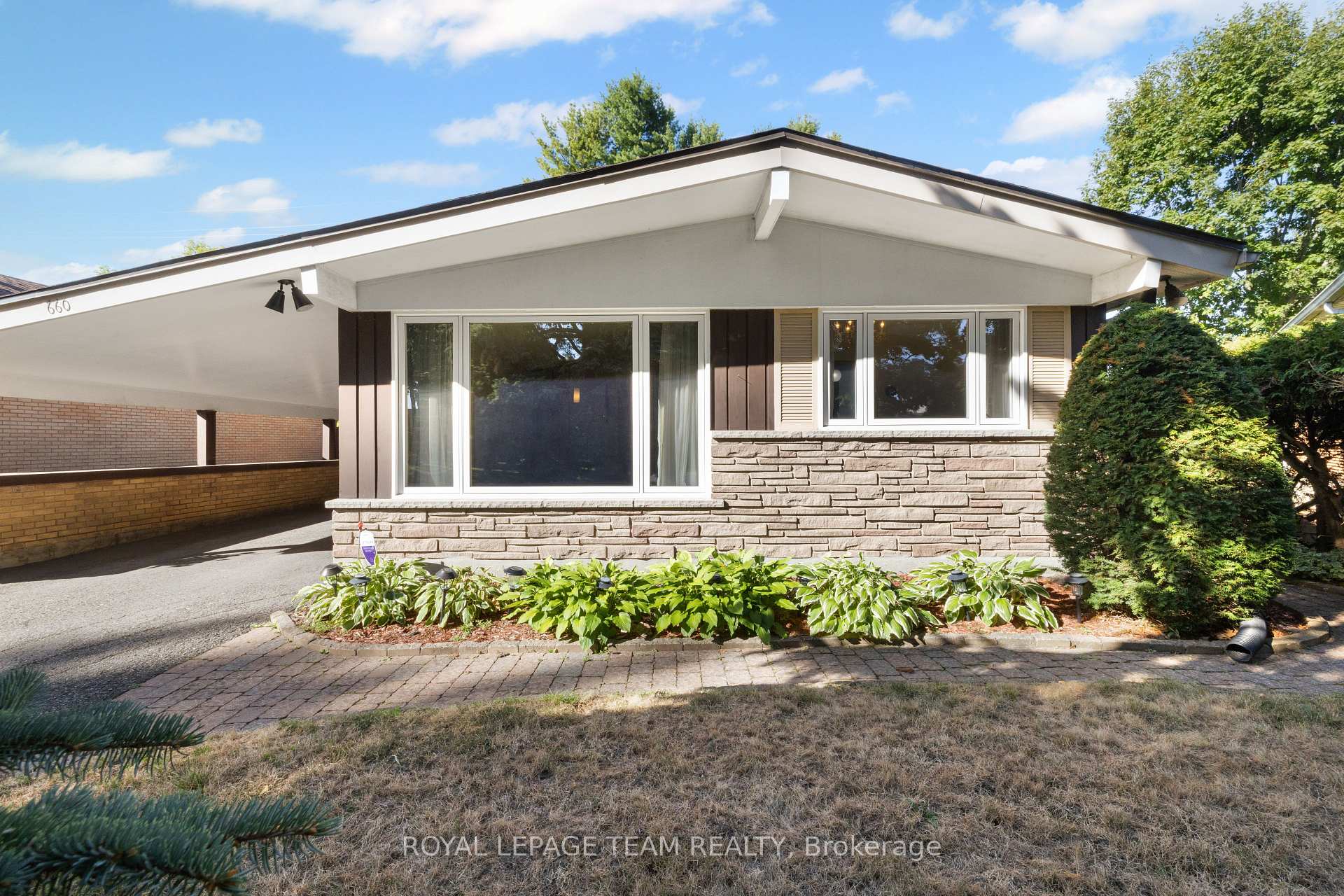 Photo 1 of 660 Sandra Avenue, Ottawa, Elmvale Acres — HOMEH