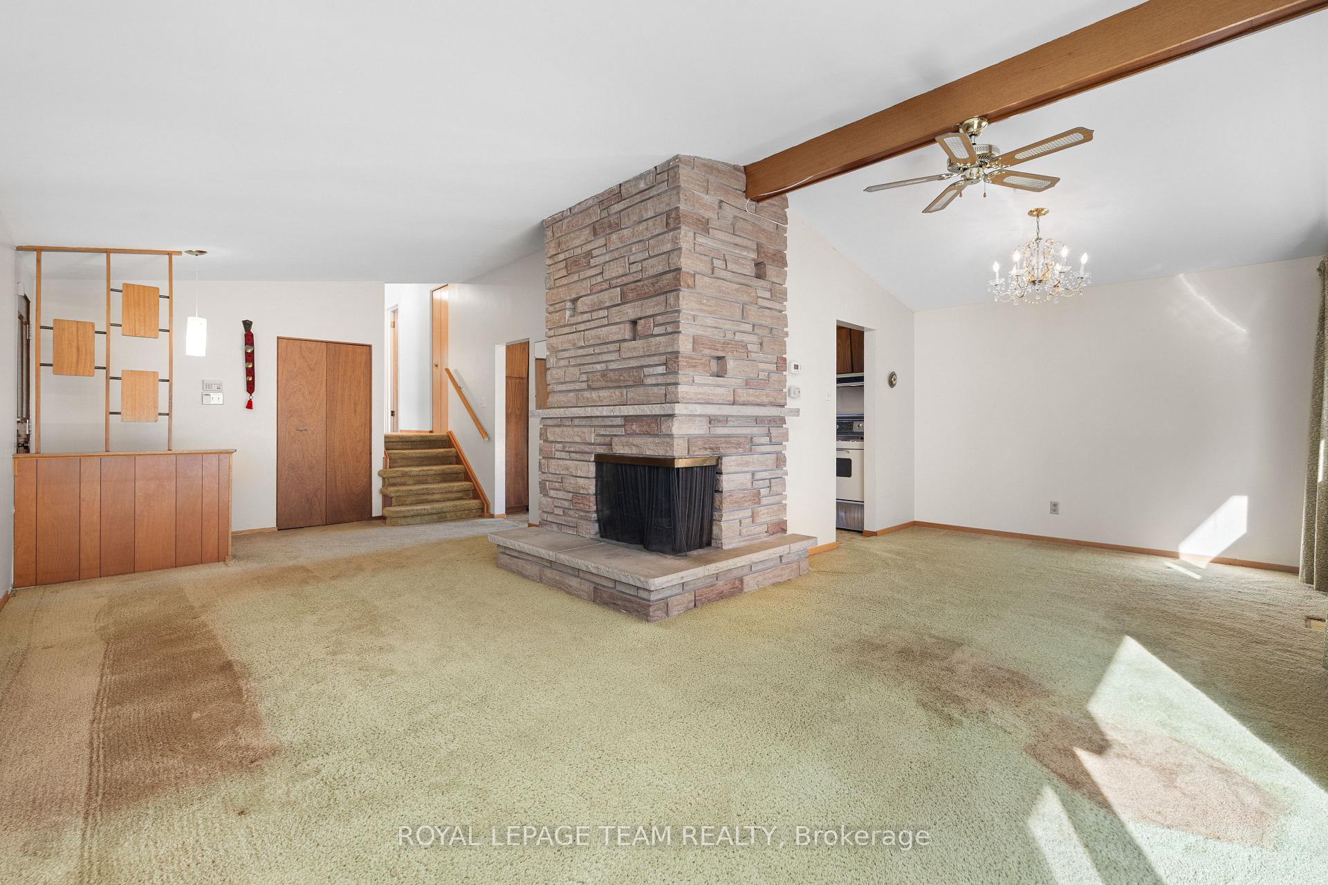 Photo 10 of 660 Sandra Avenue, Ottawa, Elmvale Acres — HOMEH