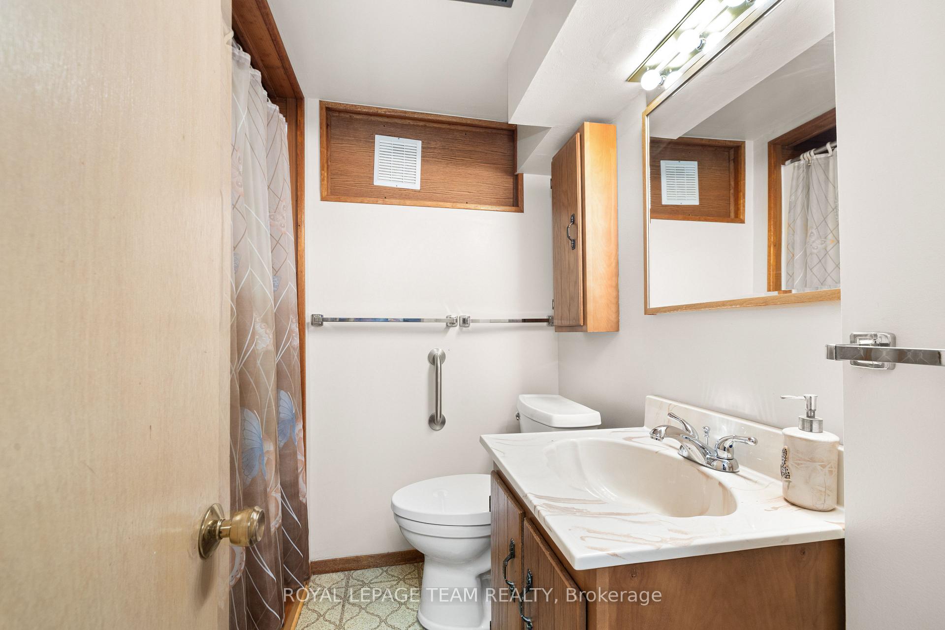 Photo 23 of 660 Sandra Avenue, Ottawa, Elmvale Acres — HOMEH