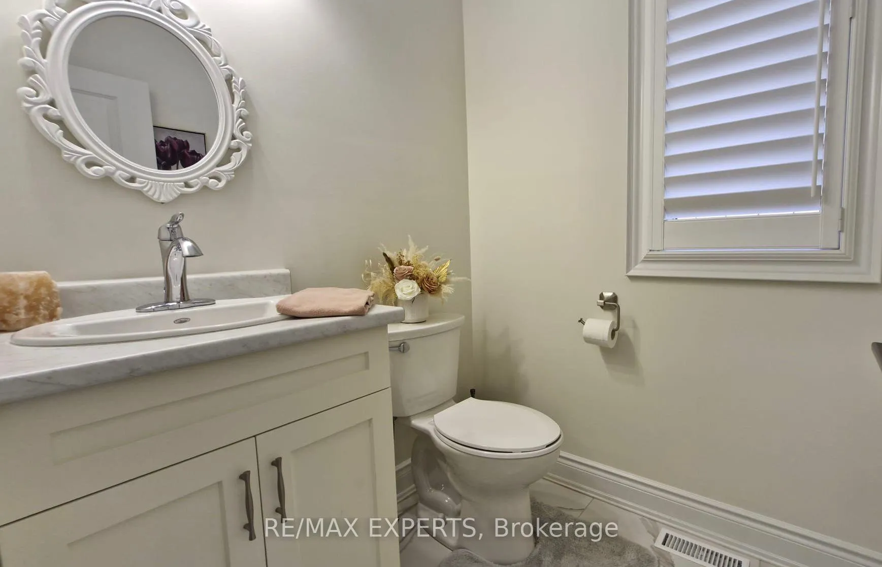 Photo 8 of Unit 32, 68 Summerhill Drive, New Tecumseth, Alliston — HOMEH
