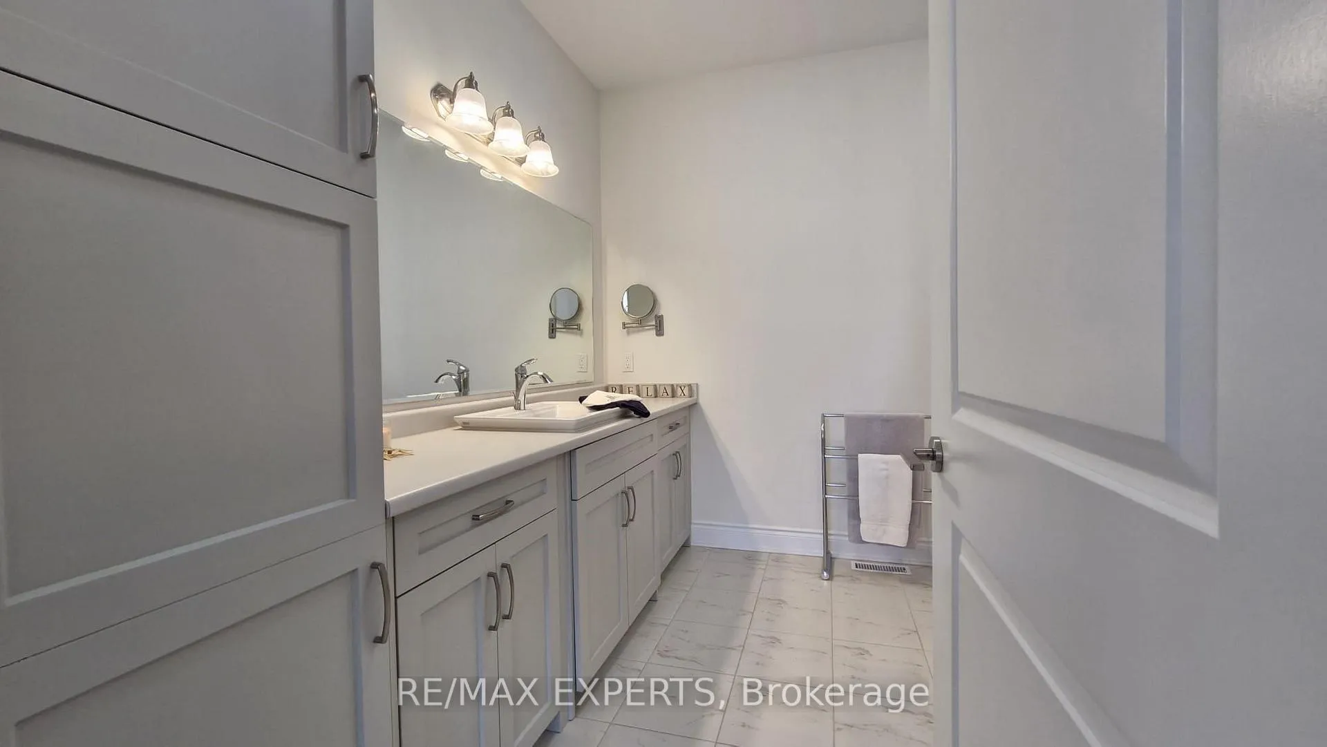 Photo 17 of Unit 32, 68 Summerhill Drive, New Tecumseth, Alliston — HOMEH