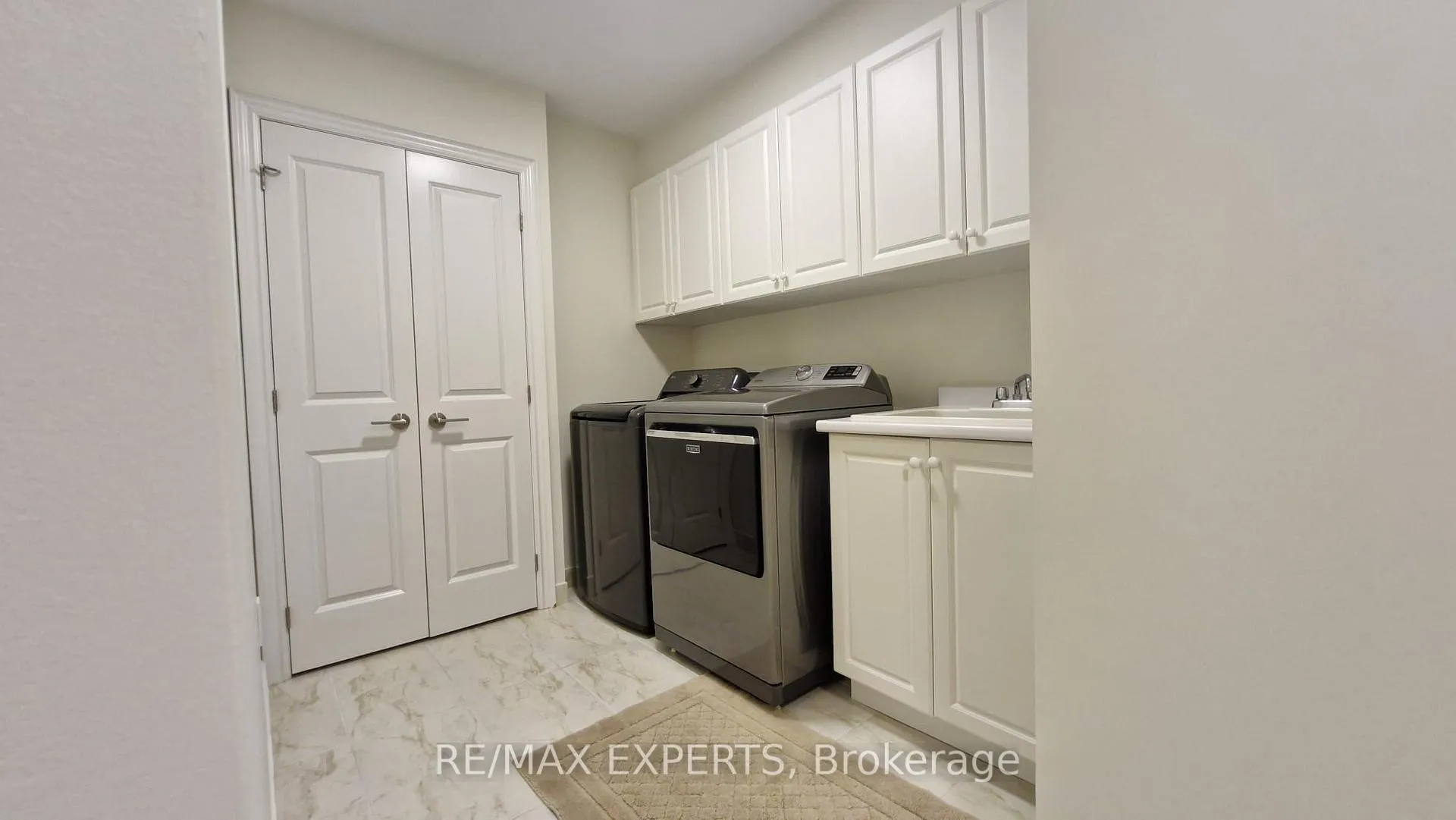 Photo 33 of Unit 32, 68 Summerhill Drive, New Tecumseth, Alliston — HOMEH