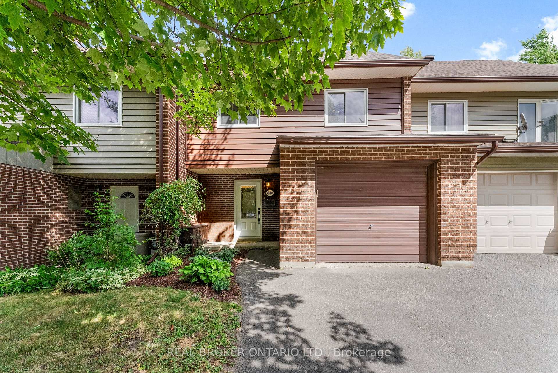 Photo 2 of 83 E Glen Park Drive, Ottawa, Blackburn Hamlet (South) — HOMEH