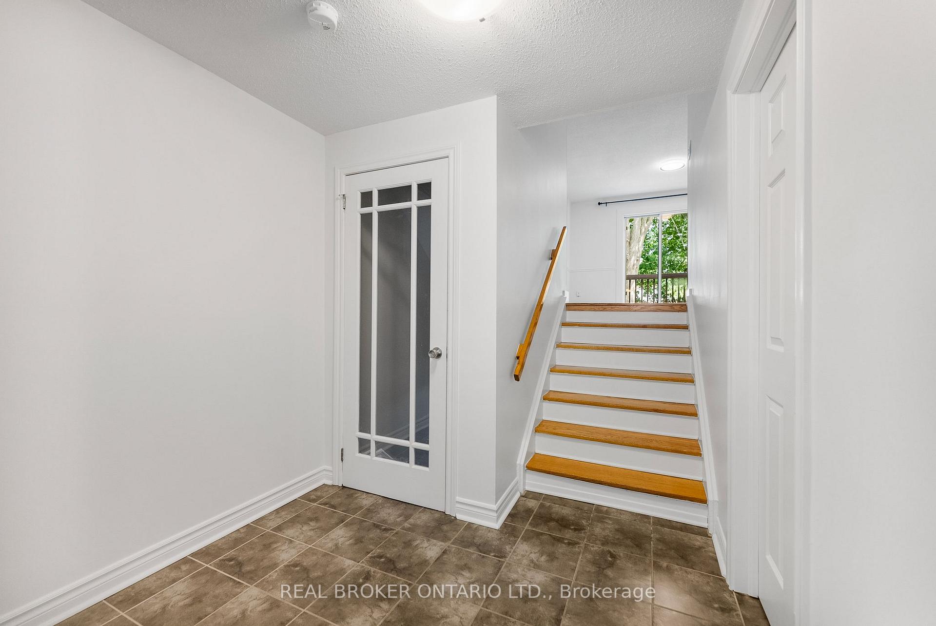 Photo 6 of 83 E Glen Park Drive, Ottawa, Blackburn Hamlet (South) — HOMEH