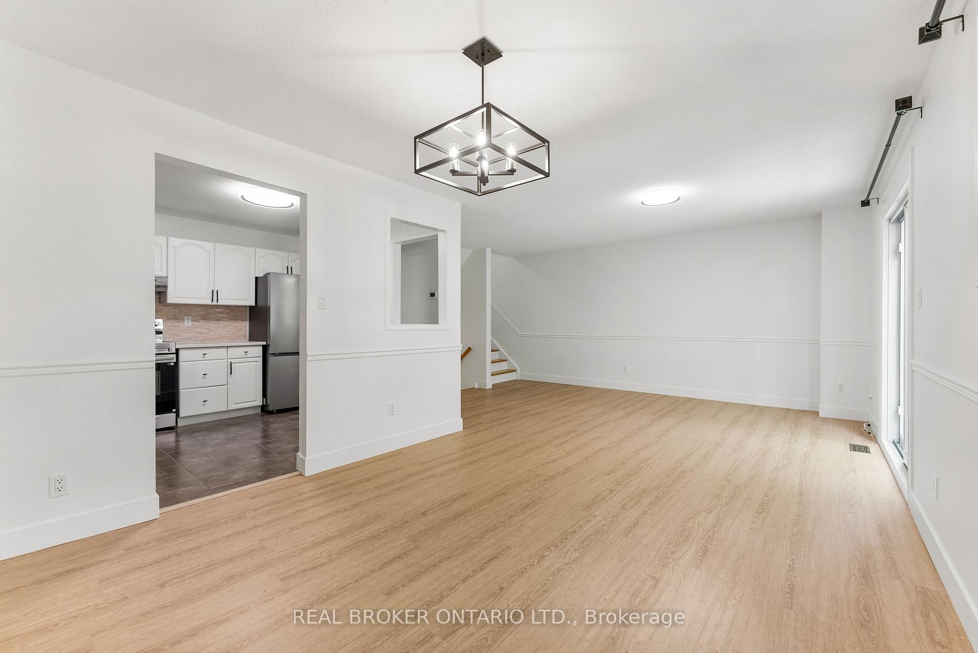 Photo 15 of 83 E Glen Park Drive, Ottawa, Blackburn Hamlet (South) — HOMEH