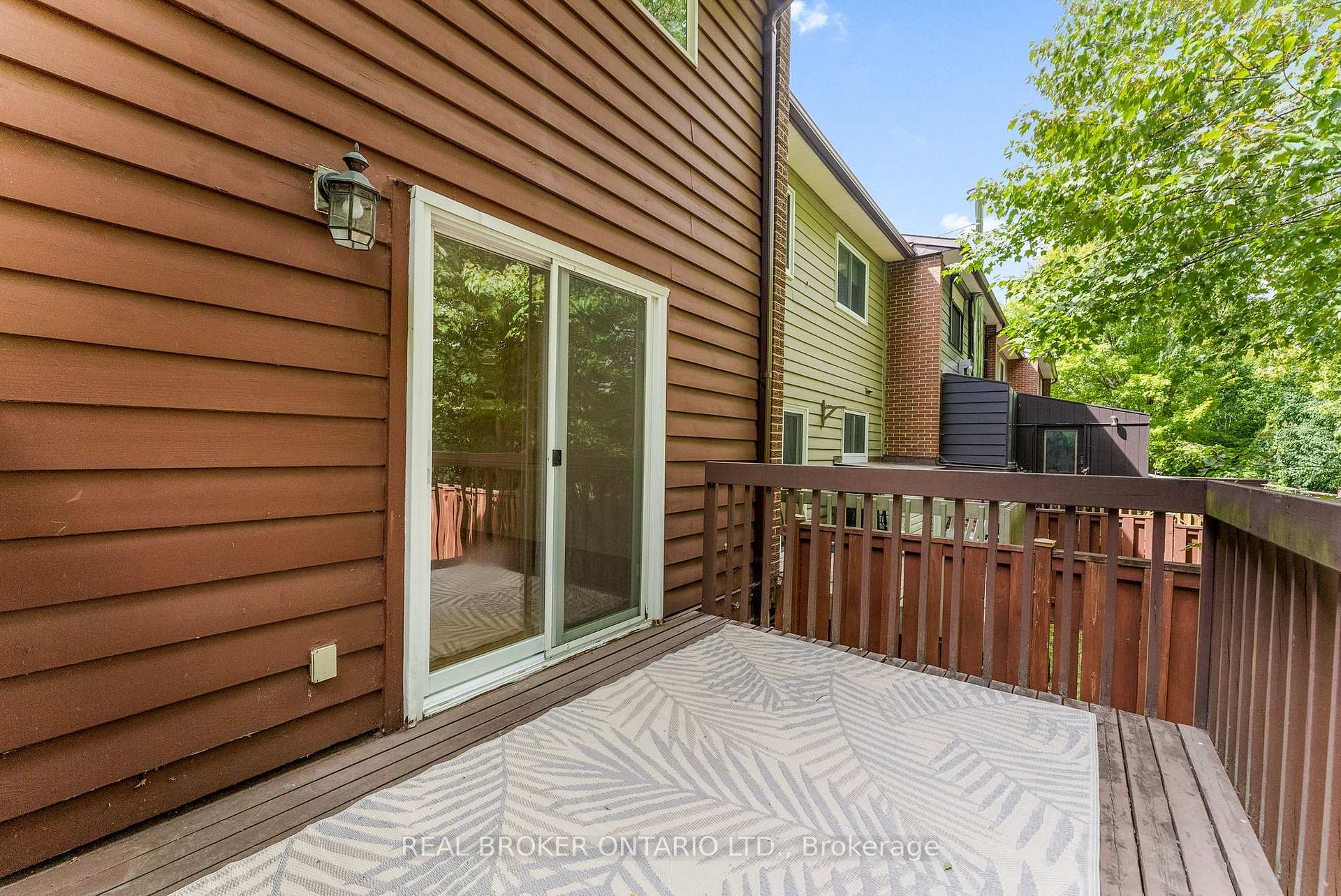 Photo 30 of 83 E Glen Park Drive, Ottawa, Blackburn Hamlet (South) — HOMEH