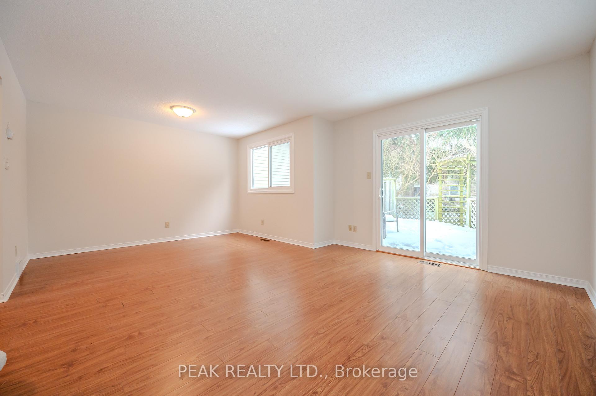 Photo 33 of Unit 3, 180 Highland Crescent, Kitchener — HOMEH
