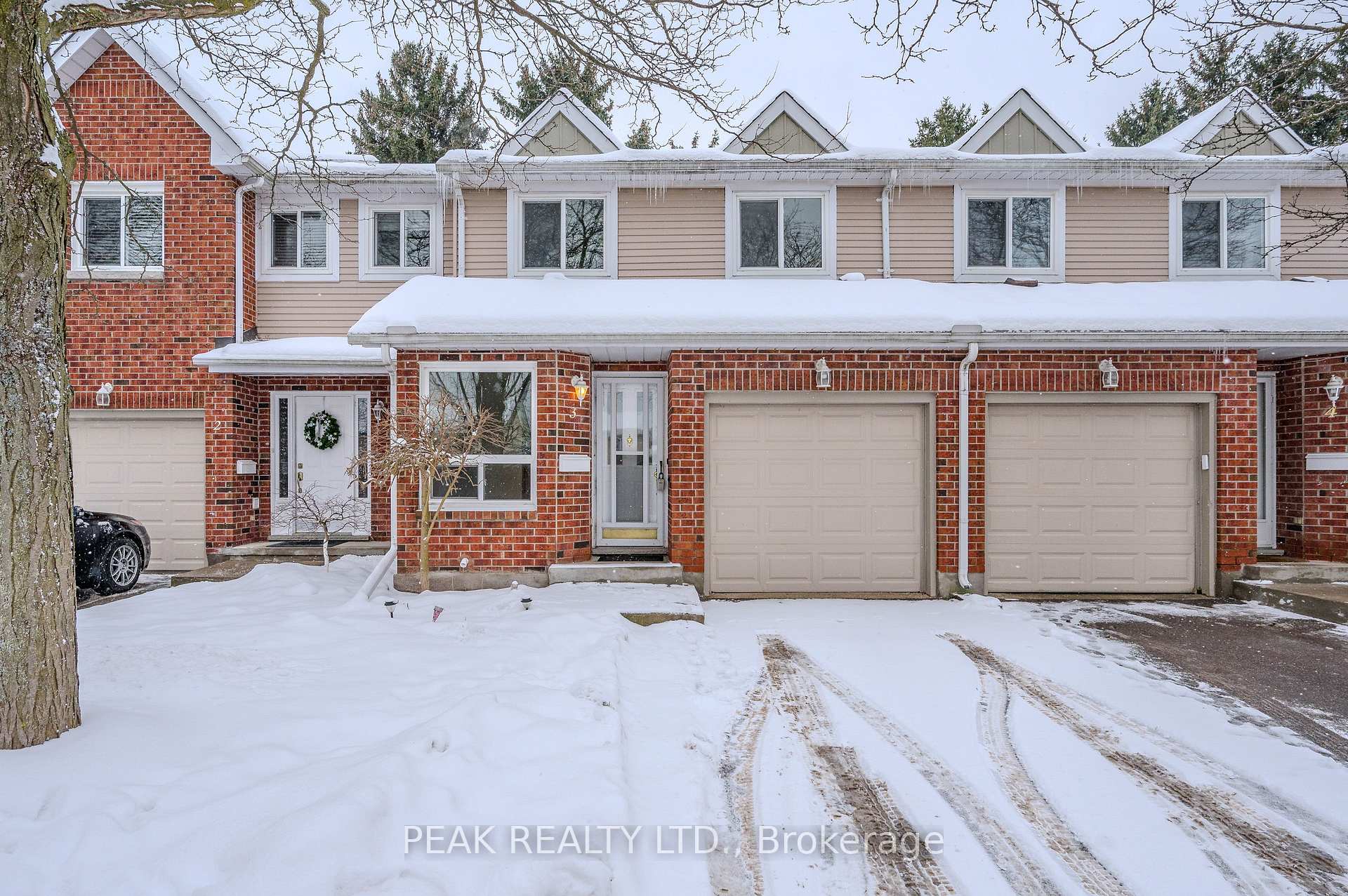 Photo 1 of Unit 3, 180 Highland Crescent, Kitchener — HOMEH