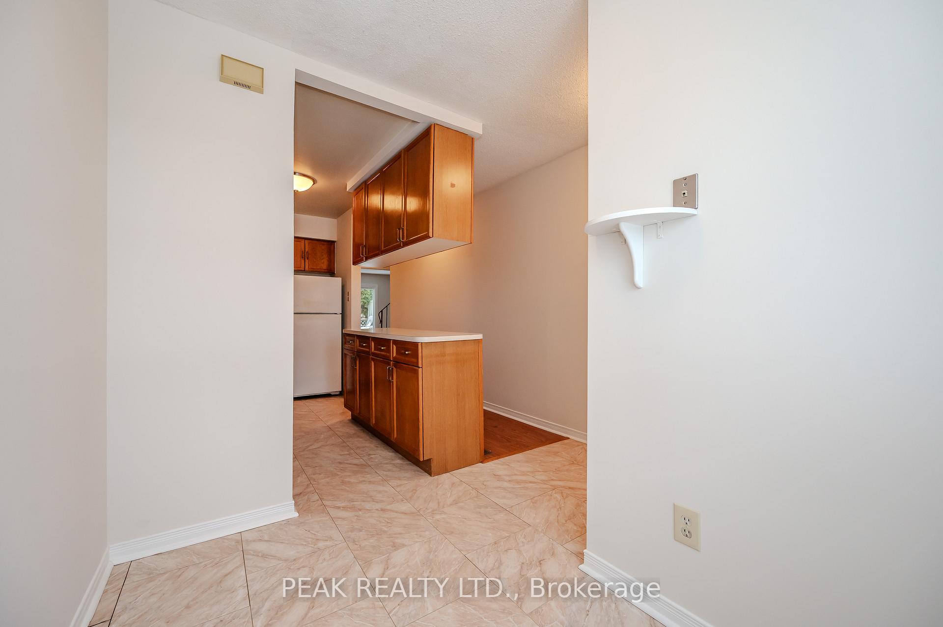 Photo 6 of Unit 3, 180 Highland Crescent, Kitchener — HOMEH