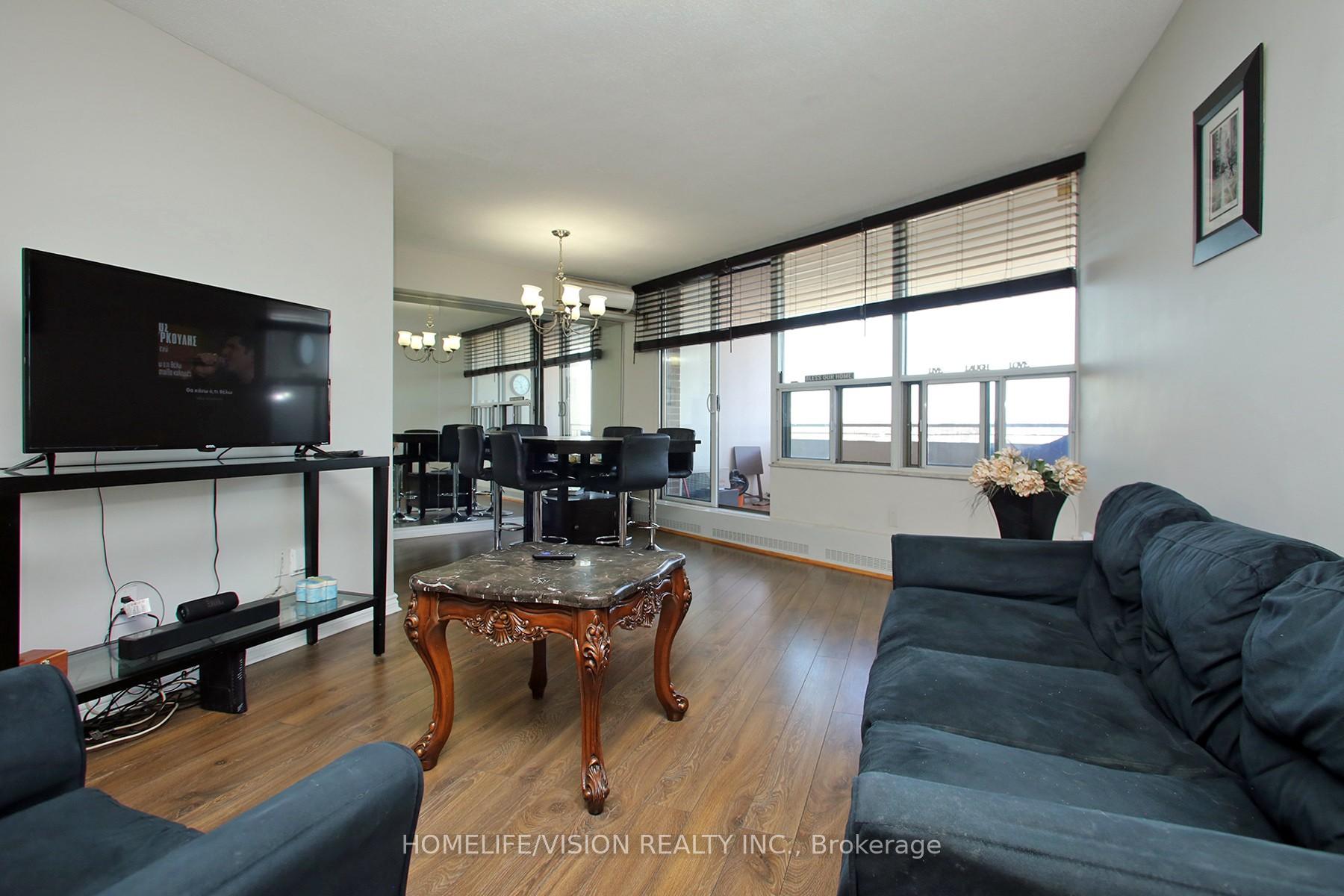 Photo 6 of Unit 1701, 60 Pavane Linkway, Toronto, Flemingdon Park — HOMEH
