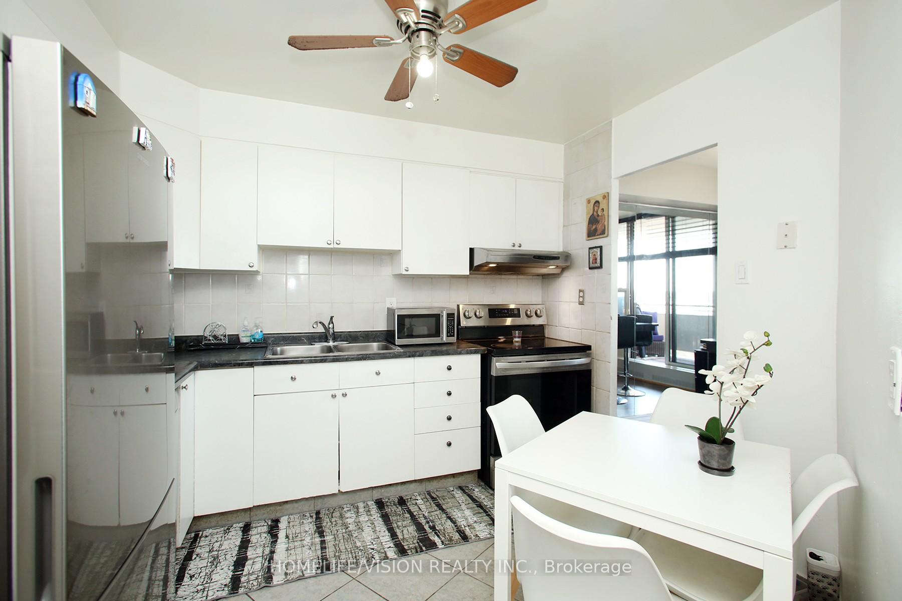 Photo 13 of Unit 1701, 60 Pavane Linkway, Toronto, Flemingdon Park — HOMEH