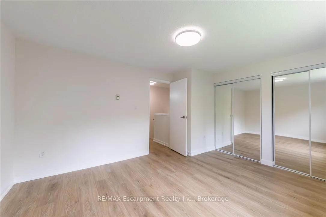 Photo 20 of Unit 55, 40 Imperial Road N, Guelph, Willow West/Sugarbush/West Acres — HOMEH