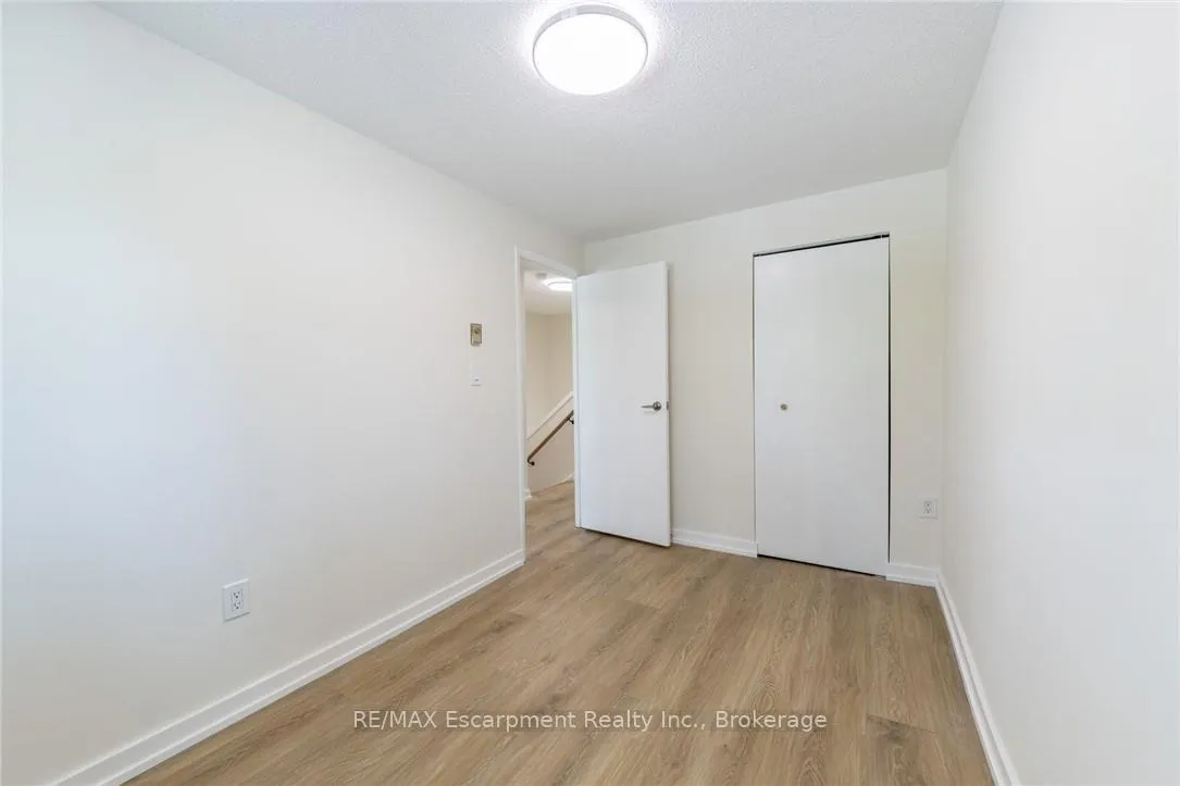 Photo 25 of Unit 55, 40 Imperial Road N, Guelph, Willow West/Sugarbush/West Acres — HOMEH