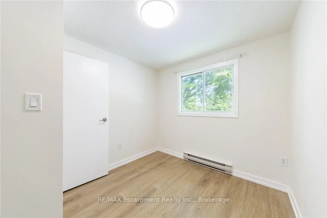 Photo 27 of Unit 55, 40 Imperial Road N, Guelph, Willow West/Sugarbush/West Acres — HOMEH