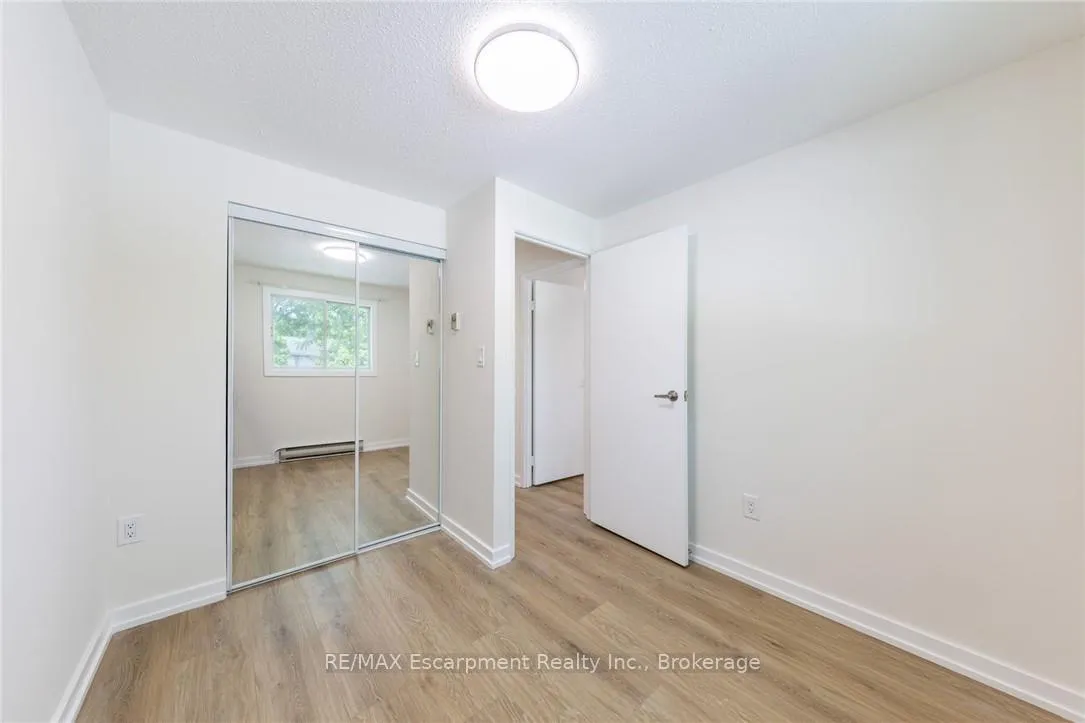 Photo 29 of Unit 55, 40 Imperial Road N, Guelph, Willow West/Sugarbush/West Acres — HOMEH