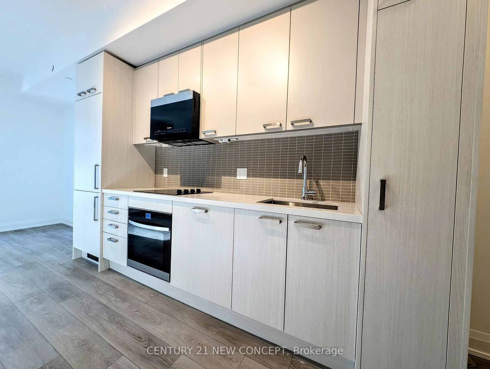 Photo 6 of Unit 2701, 20 Soudan Avenue, Toronto, Mount Pleasant West — HOMEH