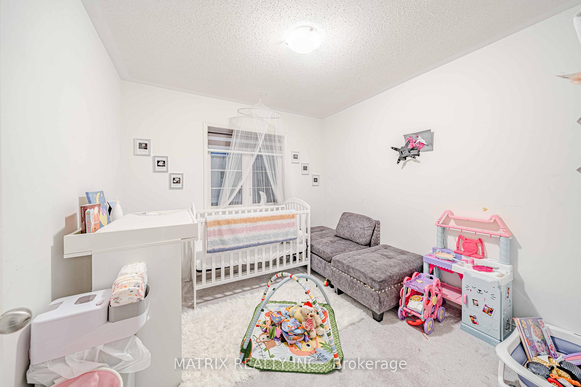 Photo 1 of 2219 Chevron Prince Path, Oshawa, Windfields — HOMEH