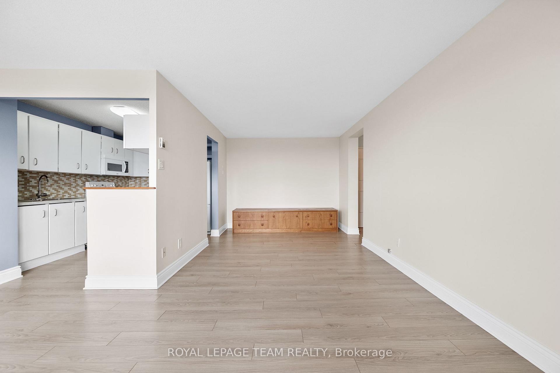 Photo 9 of Unit 704, 1505 Baseline Road, Ottawa, Copeland Park — HOMEH