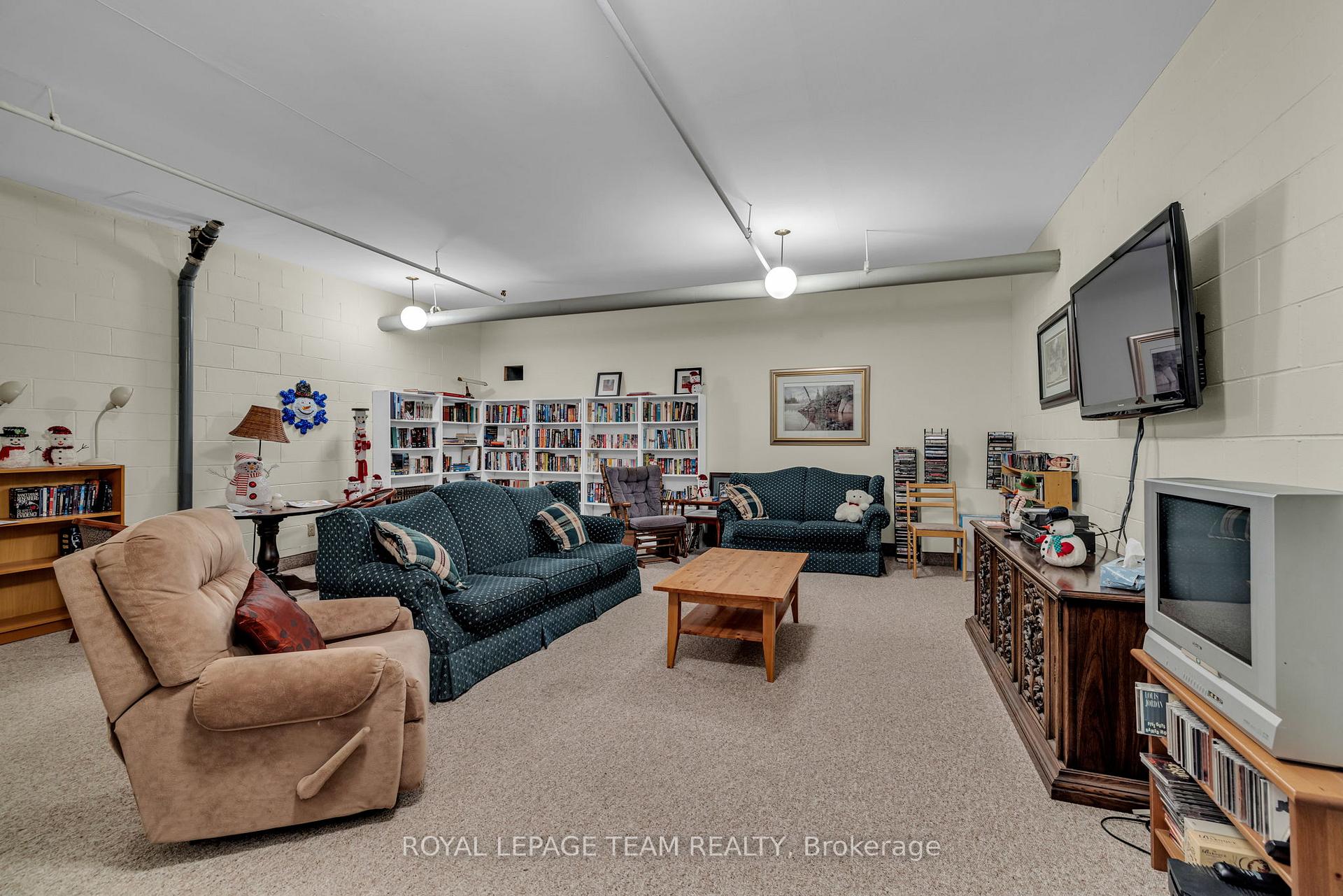 Photo 36 of Unit 704, 1505 Baseline Road, Ottawa, Copeland Park — HOMEH