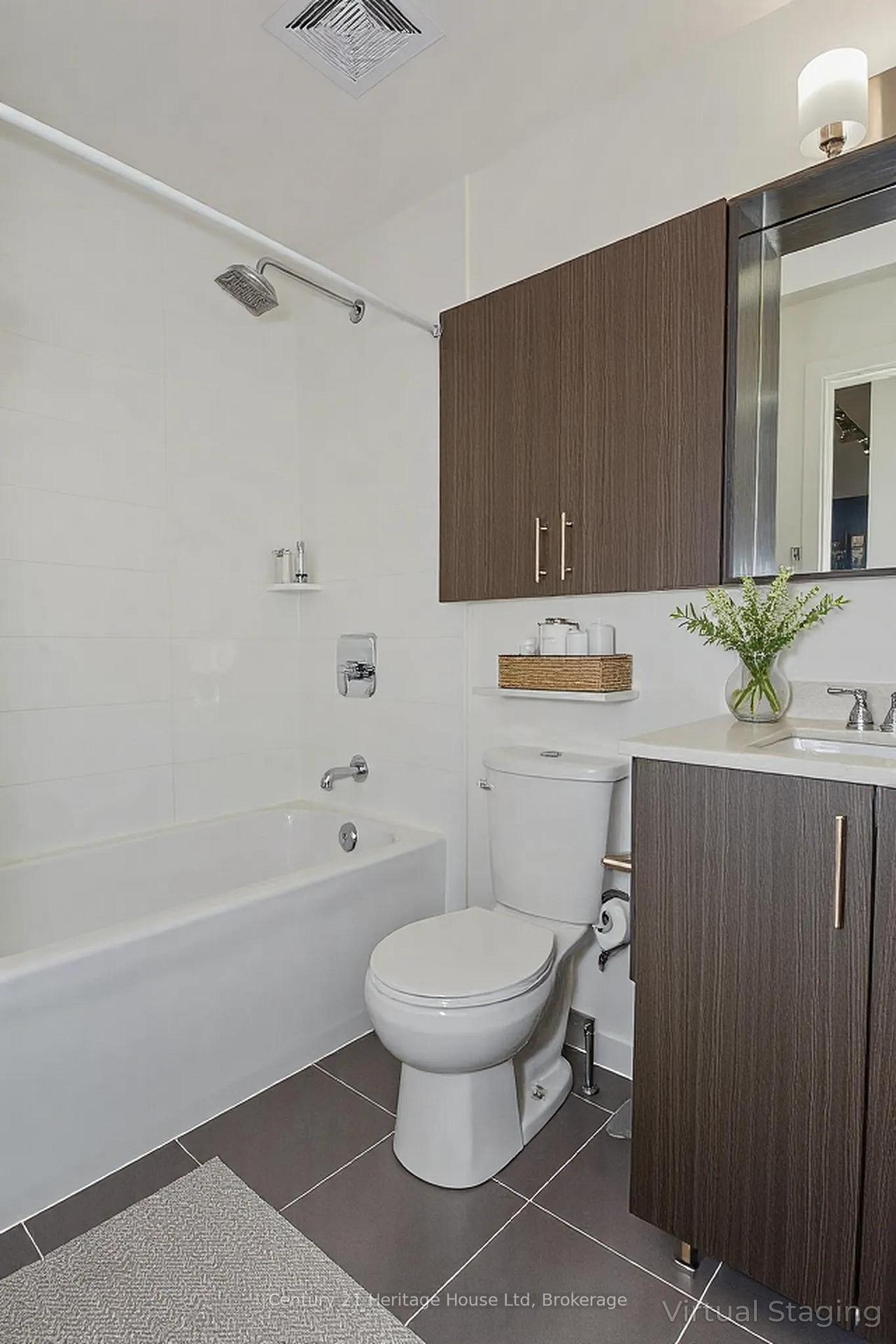 Photo 14 of Unit 2304, 3600 Highway 7, Vaughan, Vaughan Corporate Centre — HOMEH
