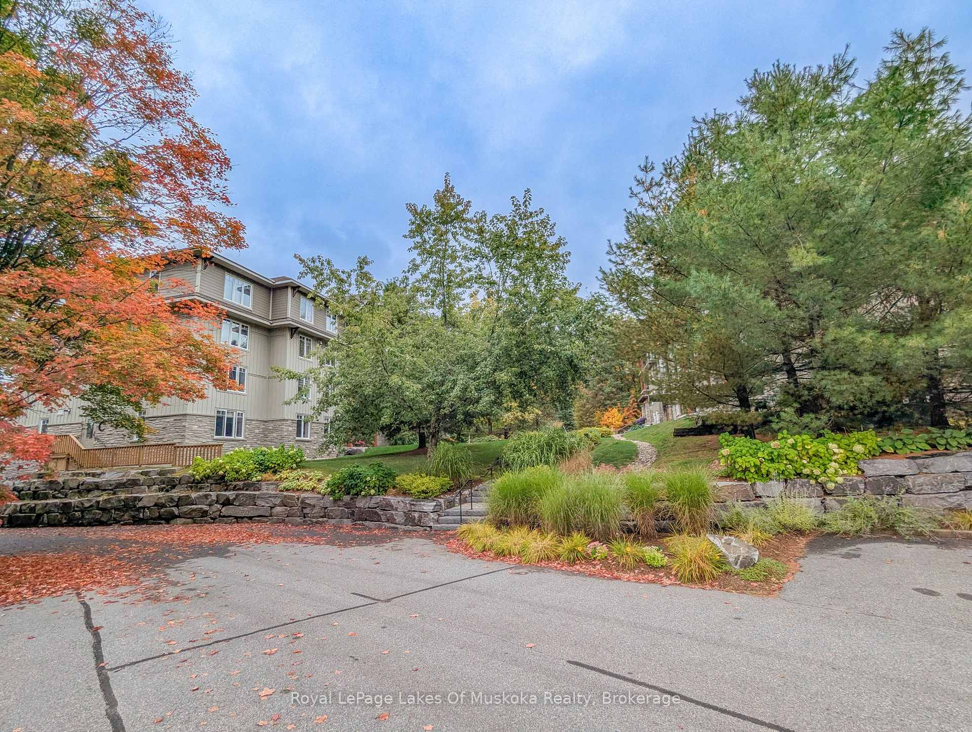 Front of Unit 203, 391B Manitoba Street