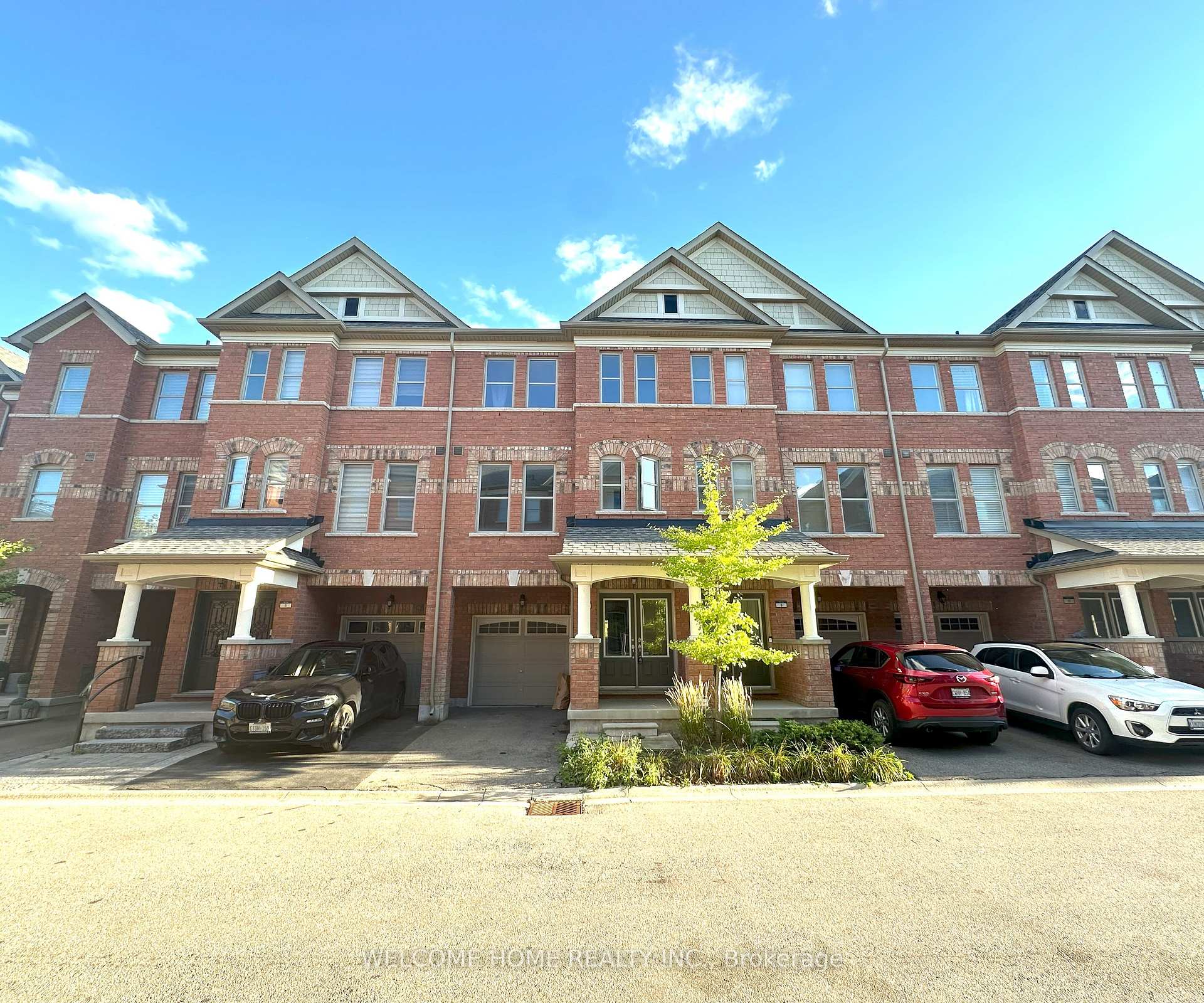Front of 7 City Park Circle