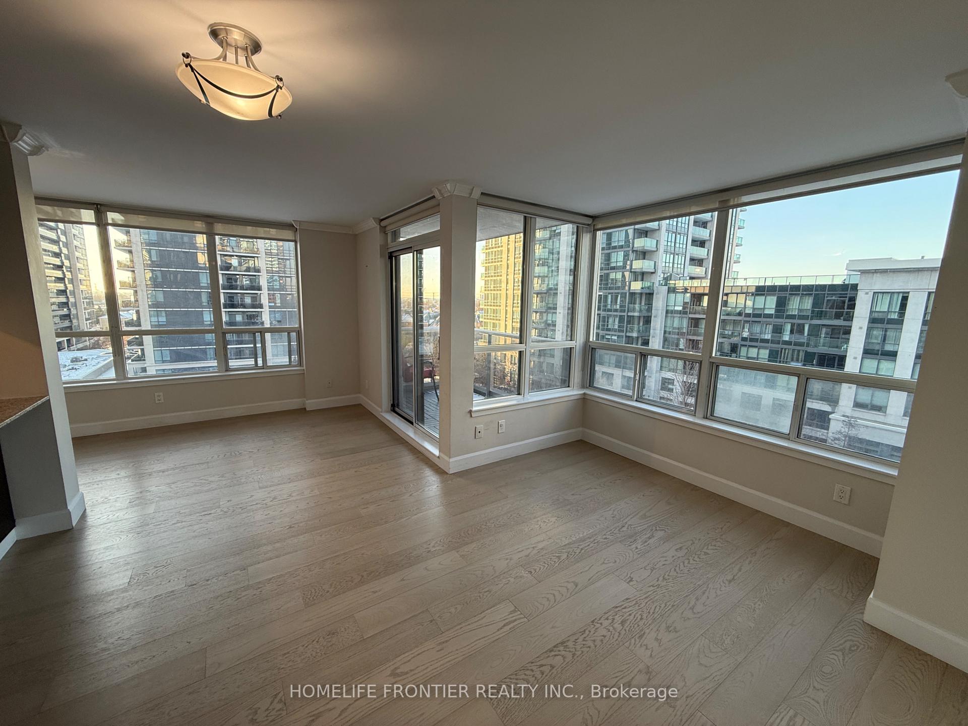Photo 4 of Unit 512, 50 Disera Drive, Vaughan, Beverley Glen — HOMEH