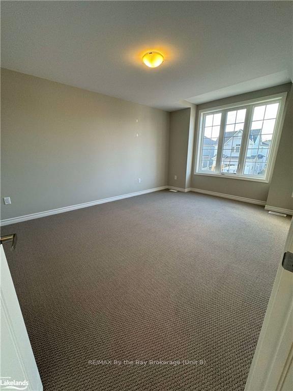 Photo 15 of 205 Clipper Drive, Clearview, Stayner — HOMEH