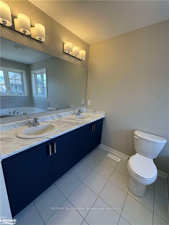 Photo 22 of 205 Clipper Drive, Clearview, Stayner — HOMEH