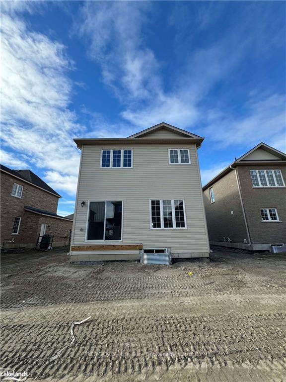 Photo 25 of 205 Clipper Drive, Clearview, Stayner — HOMEH