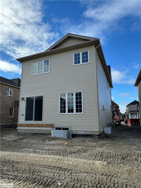 Photo 26 of 205 Clipper Drive, Clearview, Stayner — HOMEH