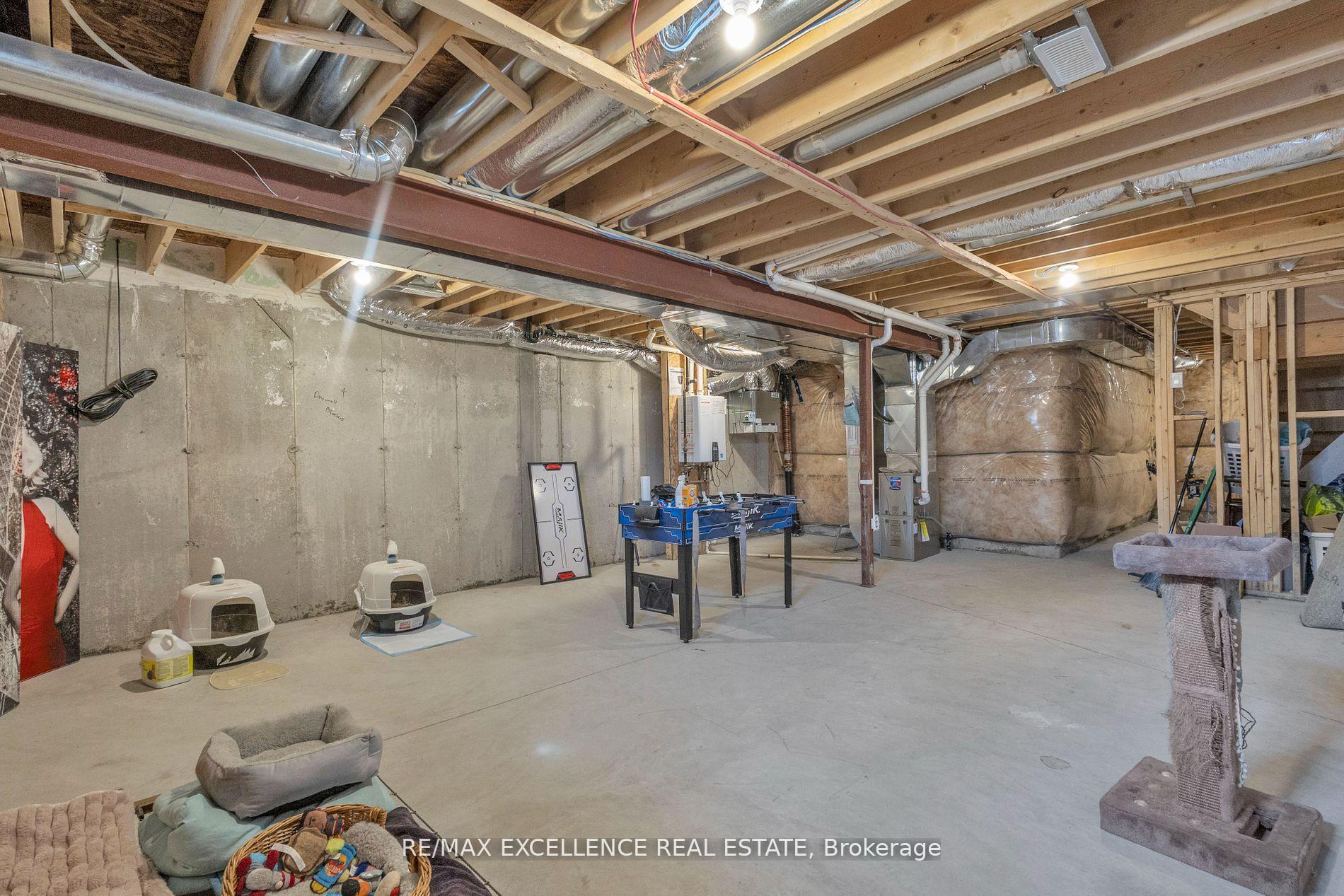Photo 24 of Unit 84, 120 Court Drive, Brant, Paris — HOMEH