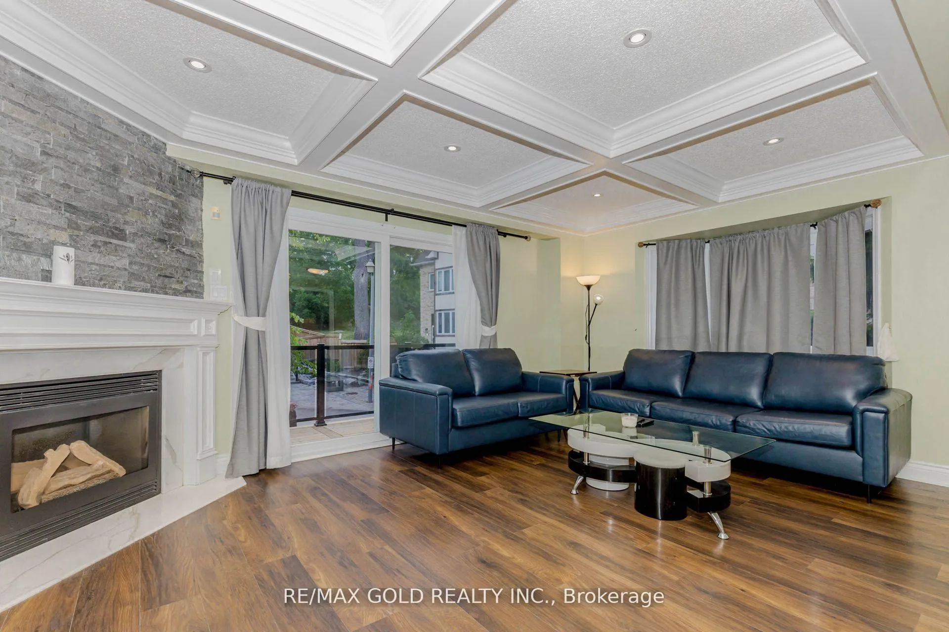 Photo 8 of 24 Wallace Street, Vaughan, West Woodbridge — HOMEH