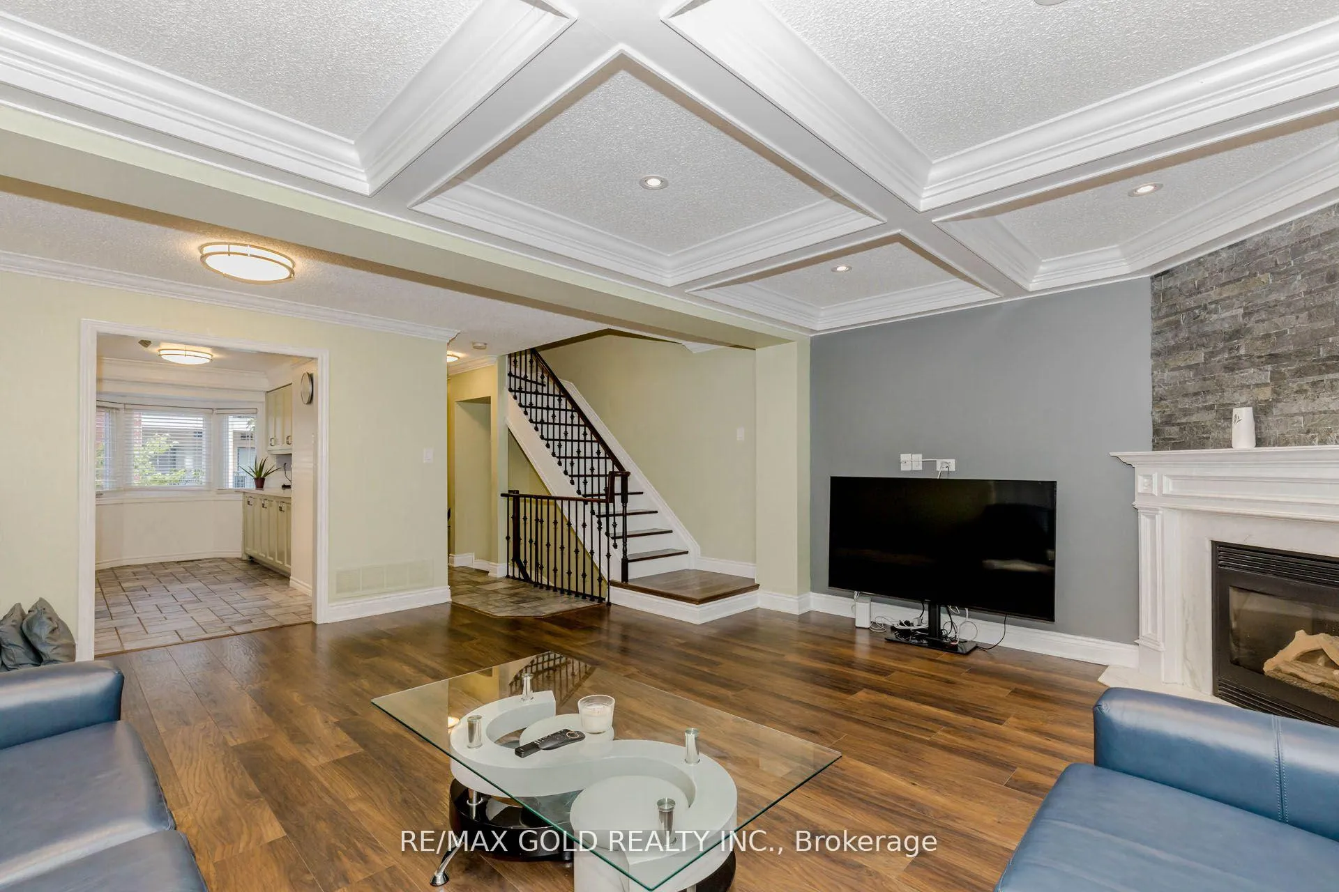 Photo 9 of 24 Wallace Street, Vaughan, West Woodbridge — HOMEH