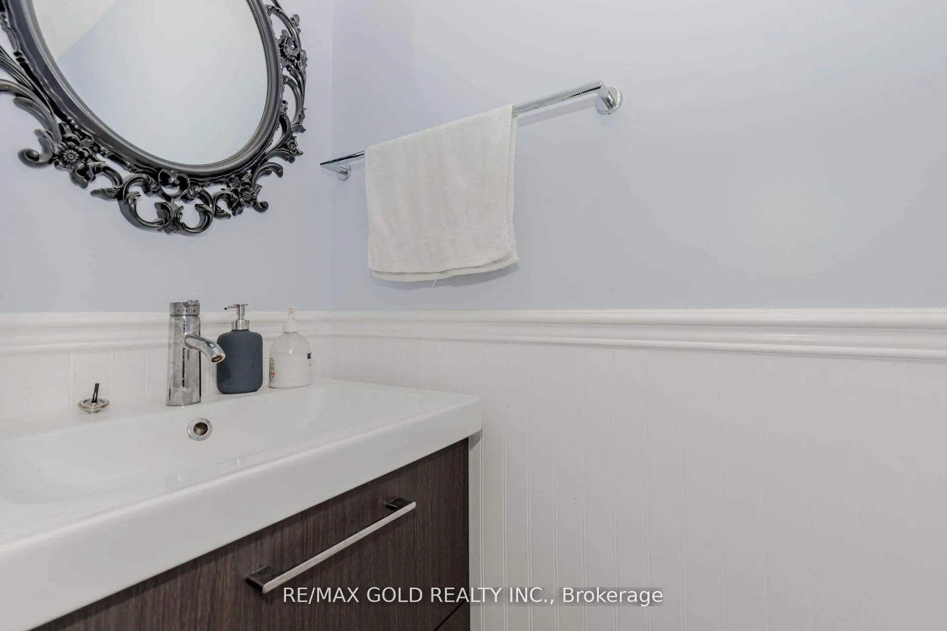 Photo 18 of 24 Wallace Street, Vaughan, West Woodbridge — HOMEH