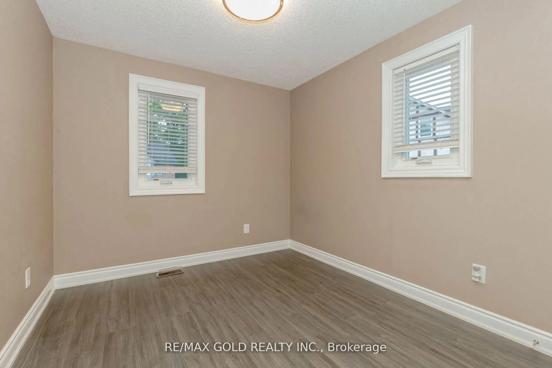 Photo 29 of 24 Wallace Street, Vaughan, West Woodbridge — HOMEH